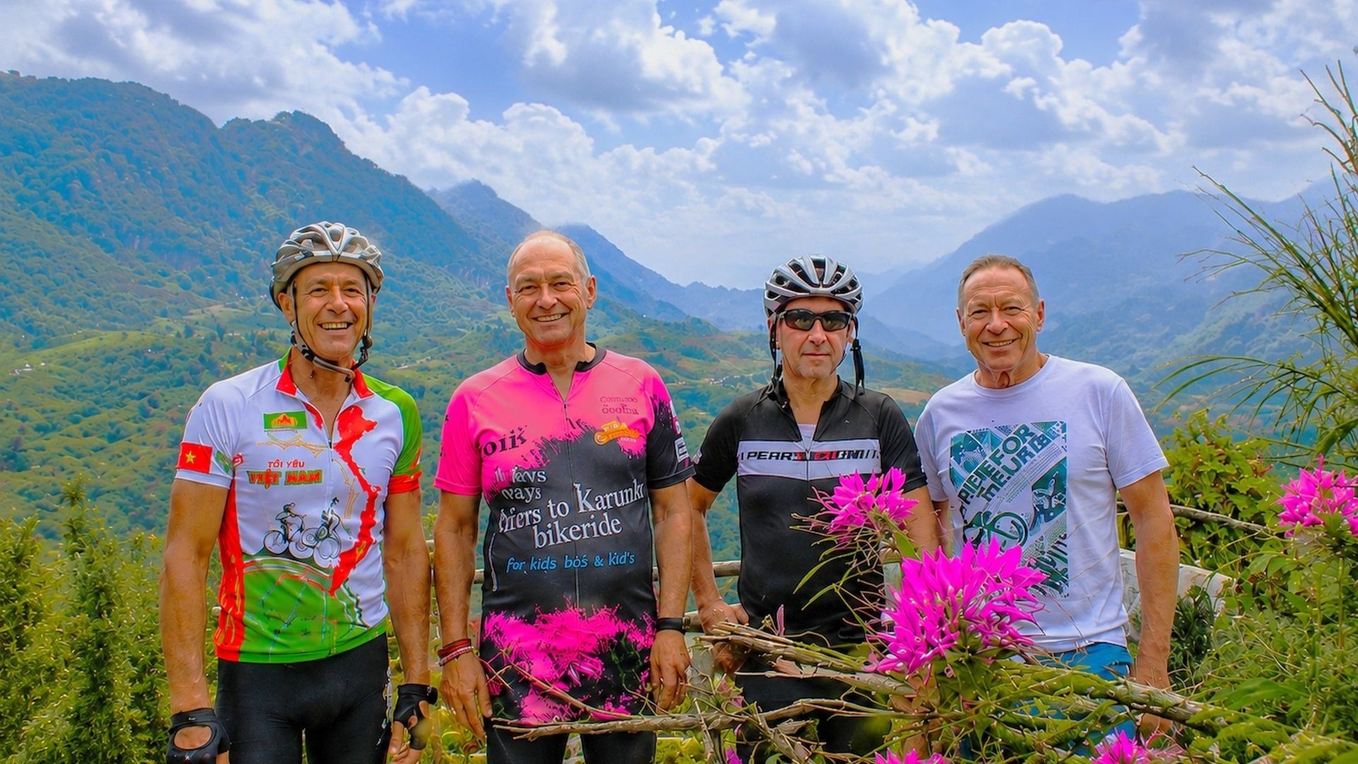BICYCLE TOUR IN VIETNAM THROUGH SAPA MOUNTAINS
