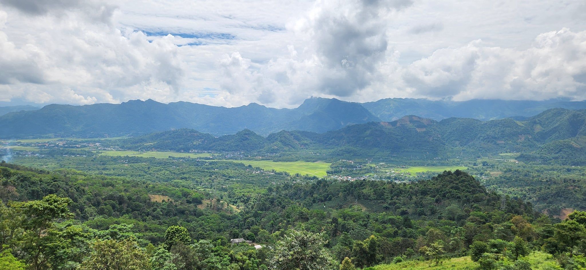 CYCLE FROM BANGKOK TO VIETNAM THROUGH CULTURE AND LANDSCAPES