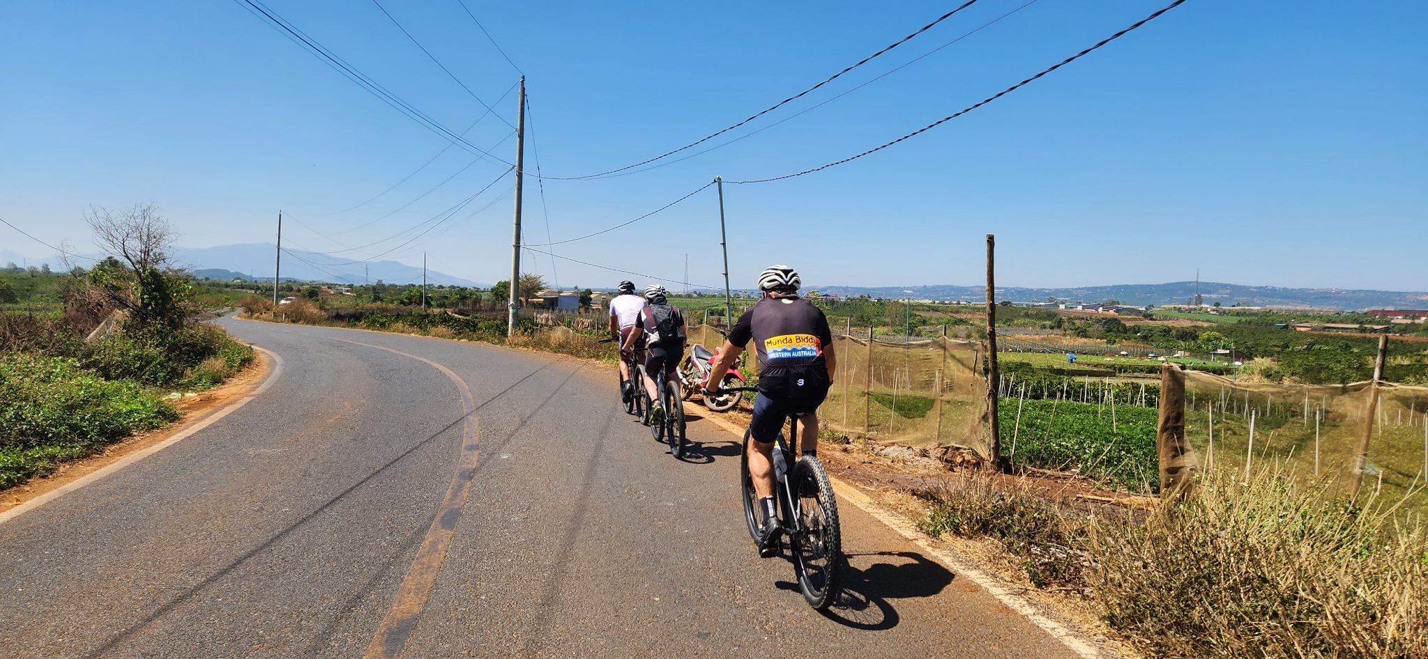VIETNAM ADVENTURE CYCLING THROUGH RURAL LANDSCAPES