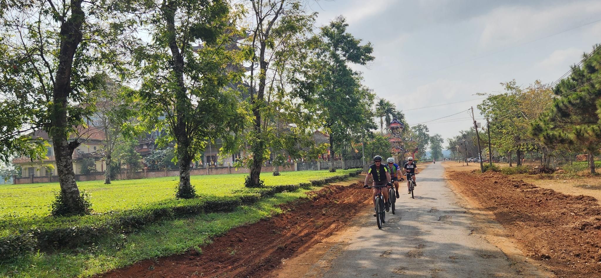 NORTH VIETNAM CYCLING JOURNEY OF CONNECTION