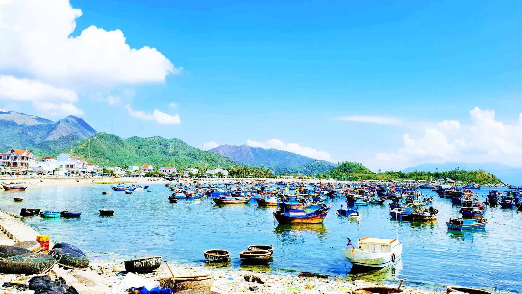 WHEN CYCLING TURNS STRANGERS INTO FAMILY