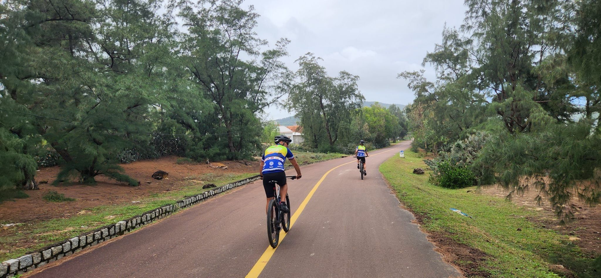 CYCLING FROM COAST TO HIGHLANDS ON VIETNAM’S OPEN ROADS