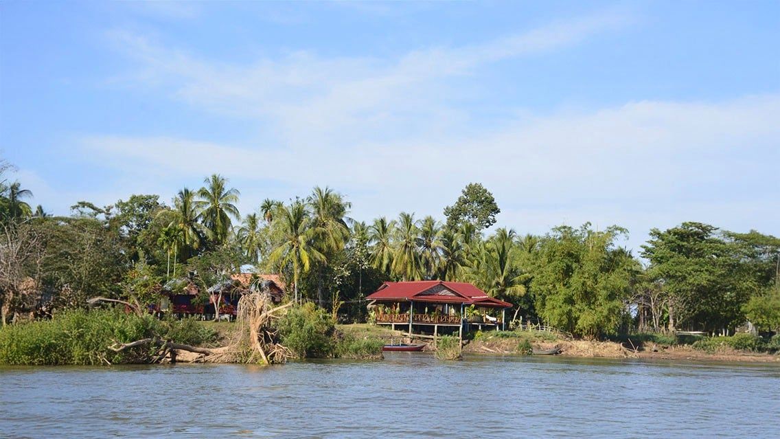 MEKONG RIVER CYCLING JOURNEY THROUGH LAOS