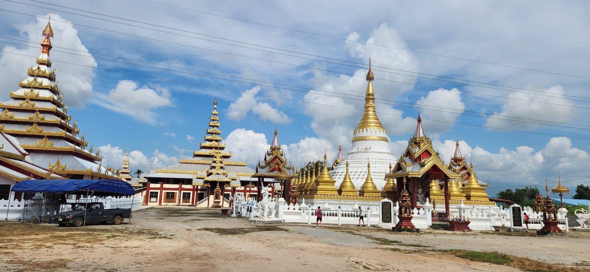 CROSSING BORDERS THROUGH A SOUTHEAST ASIA CYCLING JOURNEY