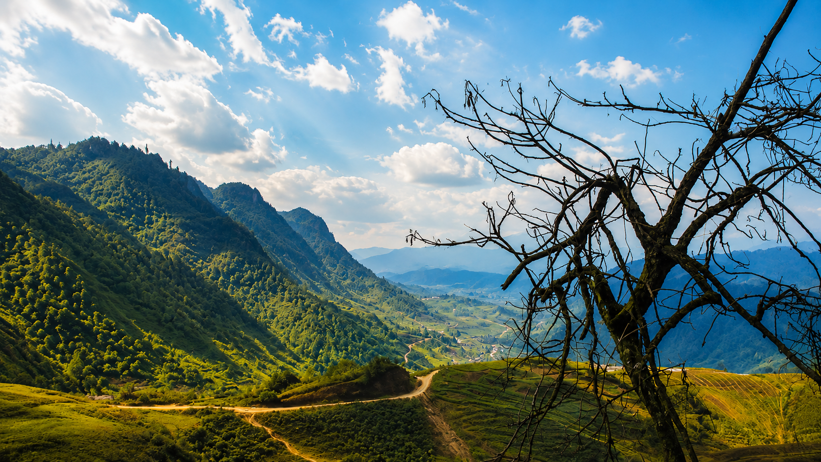 BICYCLE TOUR IN VIETNAM THROUGH SAPA MOUNTAINS