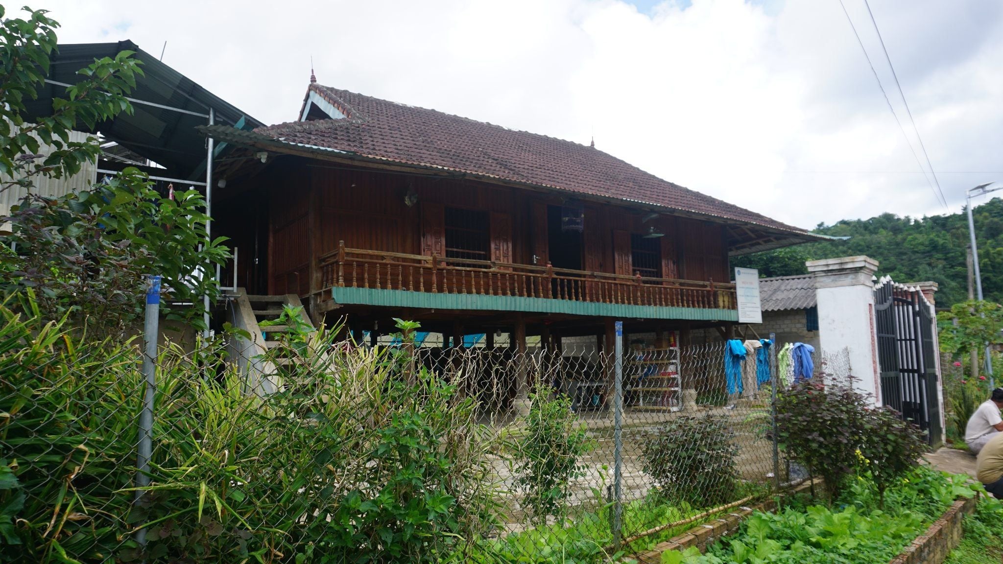 VIETNAM CYCLING ADVENTURE THROUGH MOUNTAIN ROADS