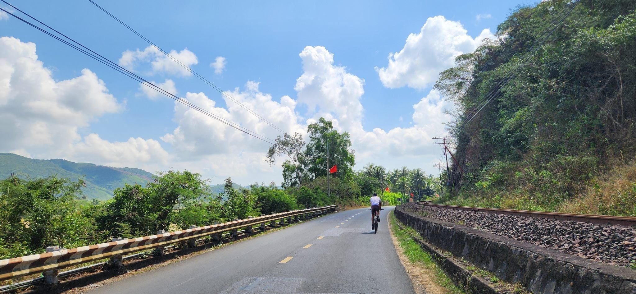 NORTH VIETNAM CYCLING JOURNEY OF CONNECTION