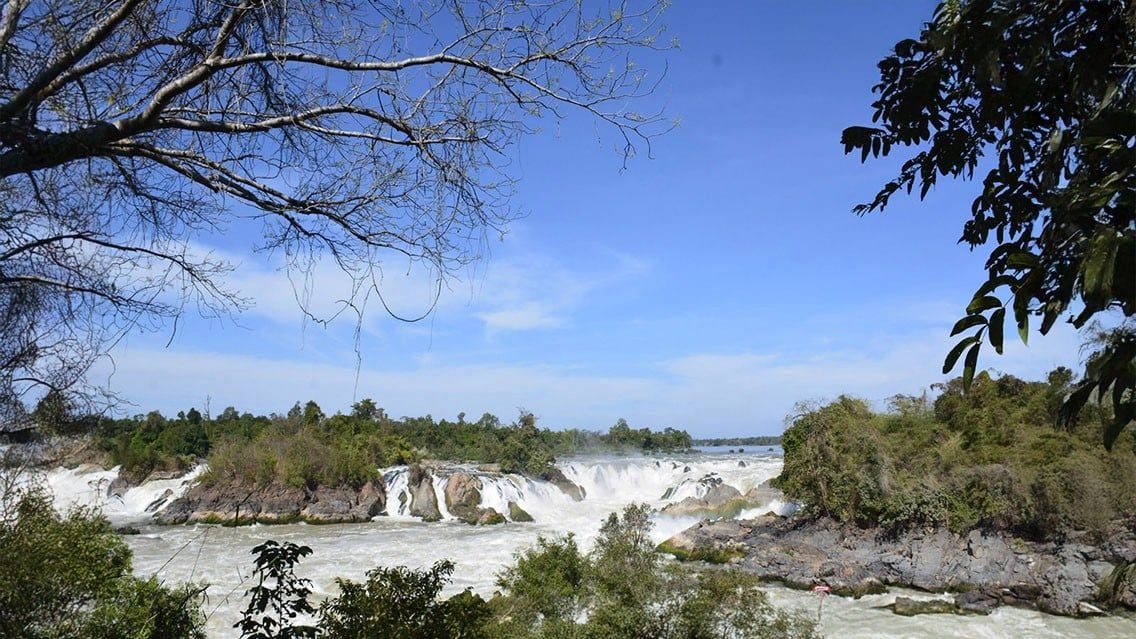 CYCLING TO KHONE PHAPHENG FALLS IN SOUTHERN LAOS
