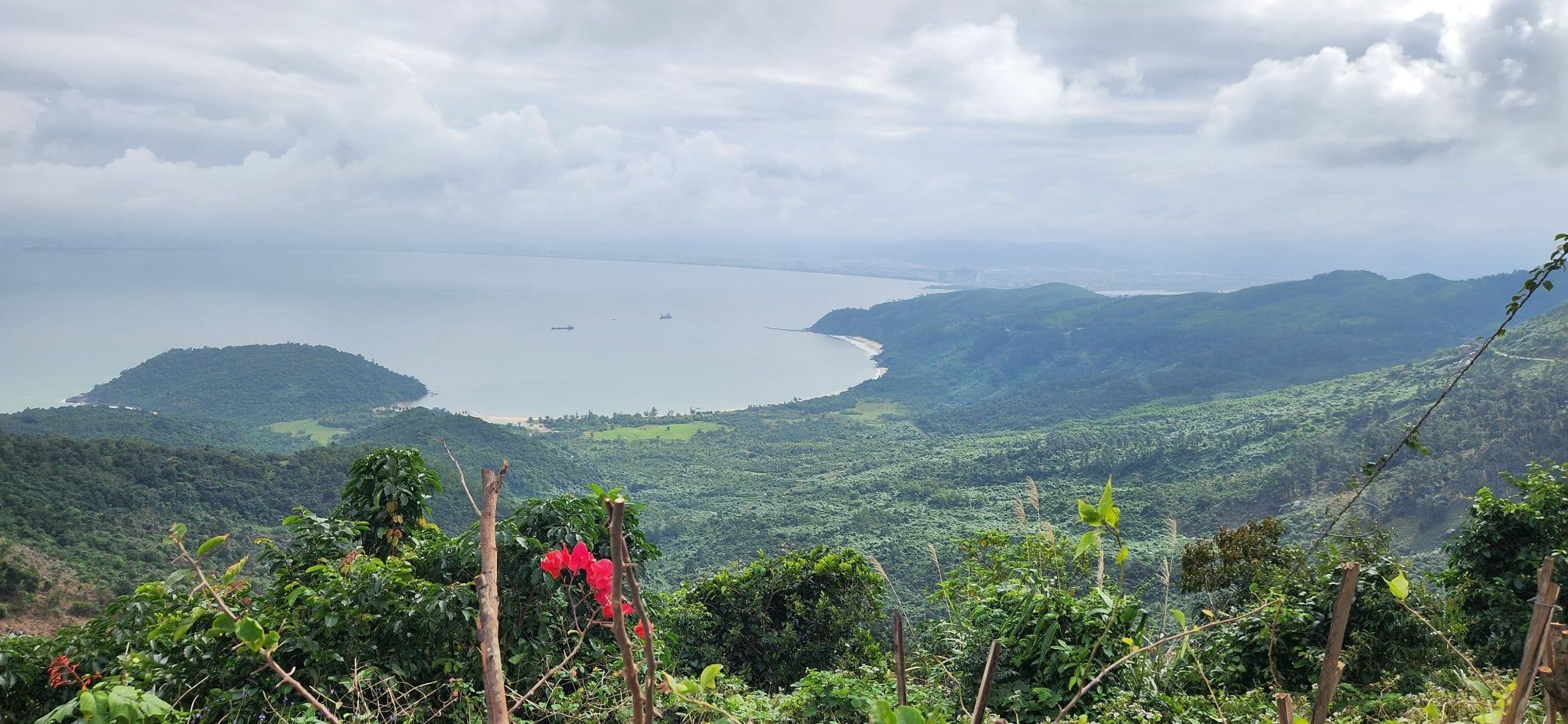 CYCLING FROM COAST TO HIGHLANDS ON VIETNAM’S OPEN ROADS