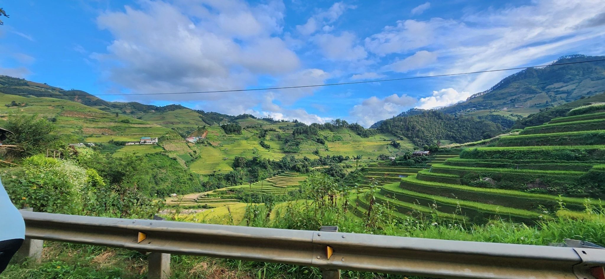 BICYCLE TOUR FROM BANGKOK TO VIETNAM THROUGH MOUNTAINS AND CULTURE