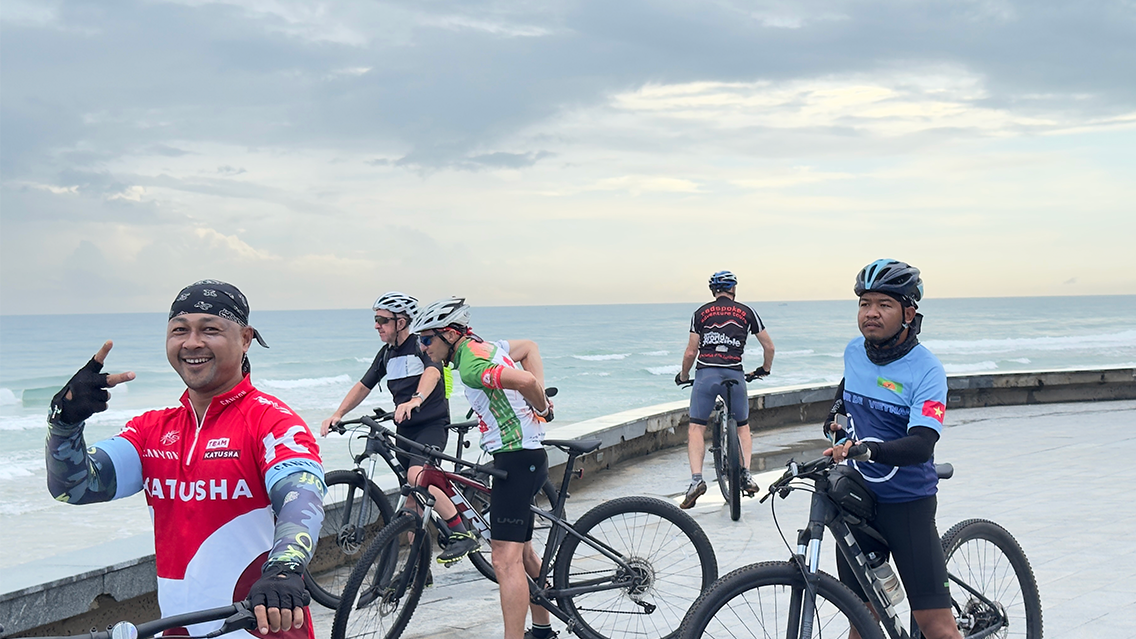 CYCLING THROUGH VIETNAM’S GREEN FIELDS AND COAST