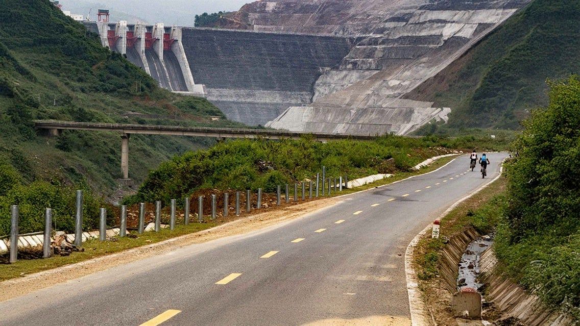 BICYCLE TOUR IN SOUTH EAST ASIA THROUGH LAOS