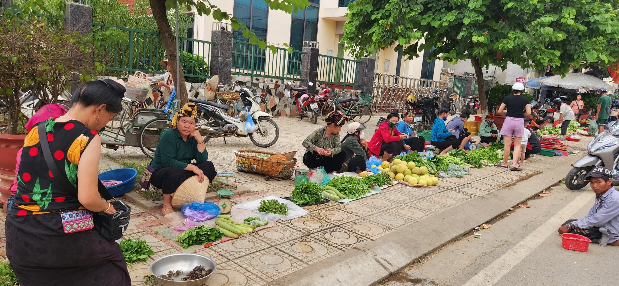 CYCLE FROM BANGKOK TO VIETNAM THROUGH CULTURE AND LANDSCAPES
