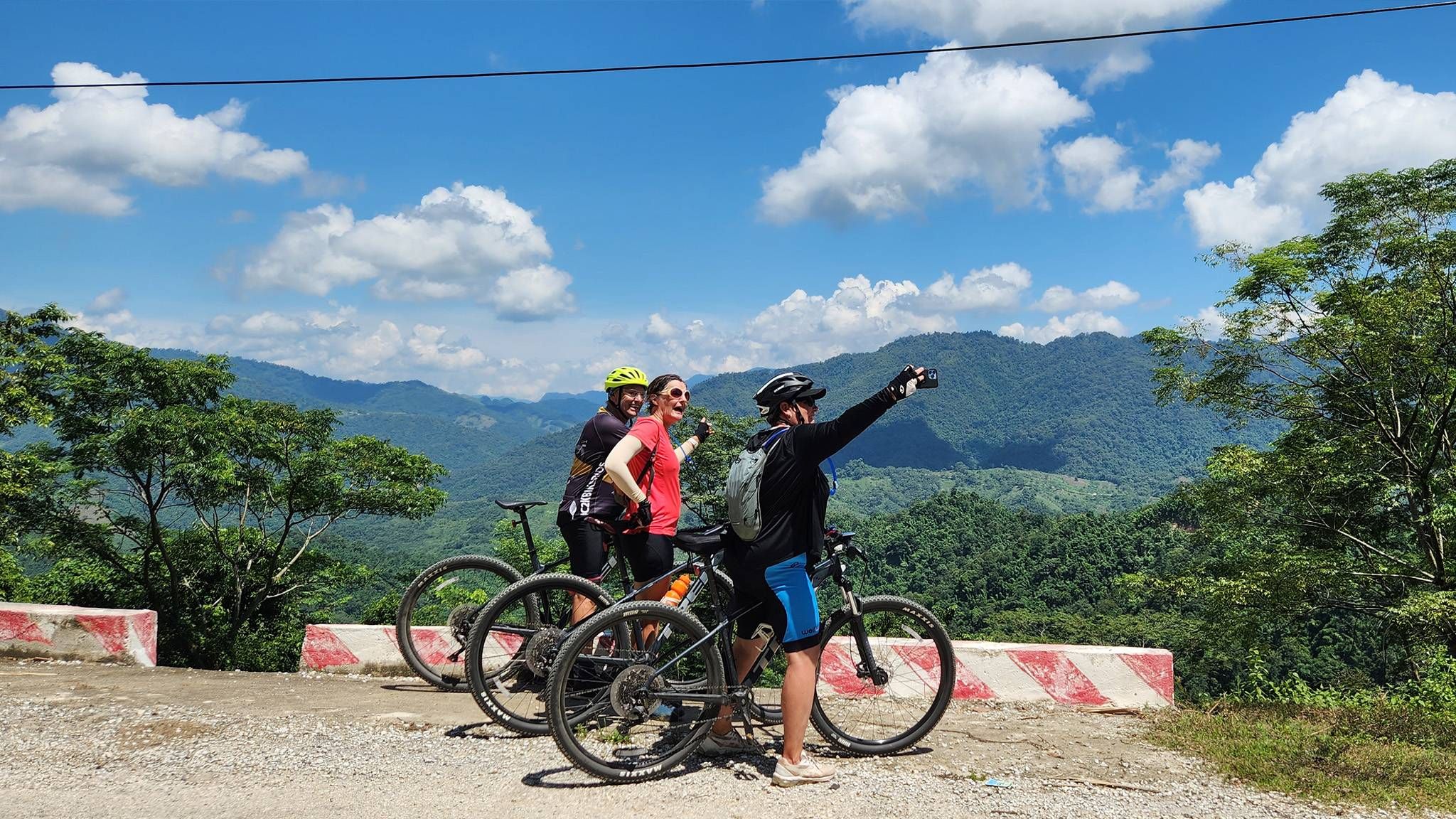 CYCLING THROUGH THE MOUNTAINS OF NORTHERN VIETNAM