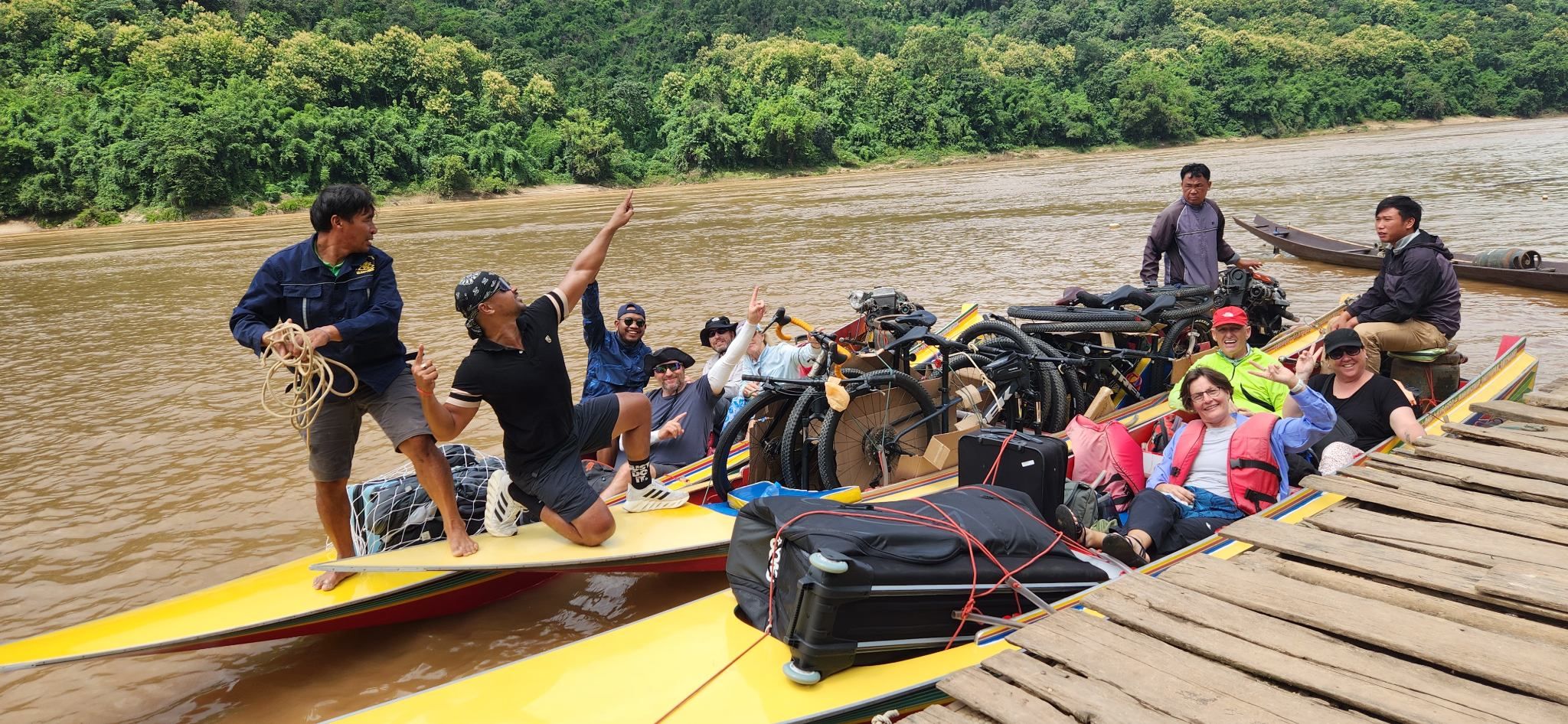 BICYCLE TOUR FROM BANGKOK TO VIETNAM BY RIVER