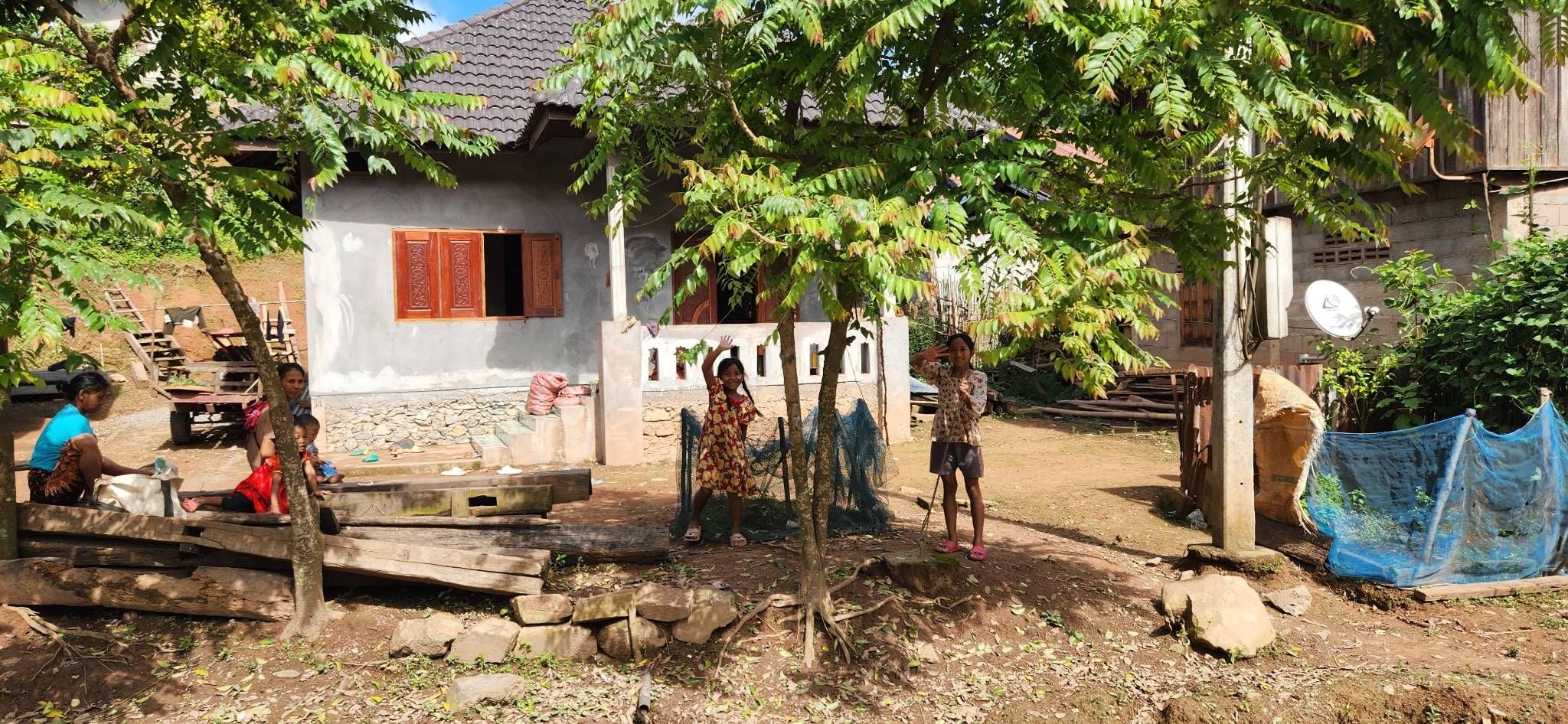 BICYCLE TOUR IN VIETNAM THROUGH VILLAGES AND LIFE