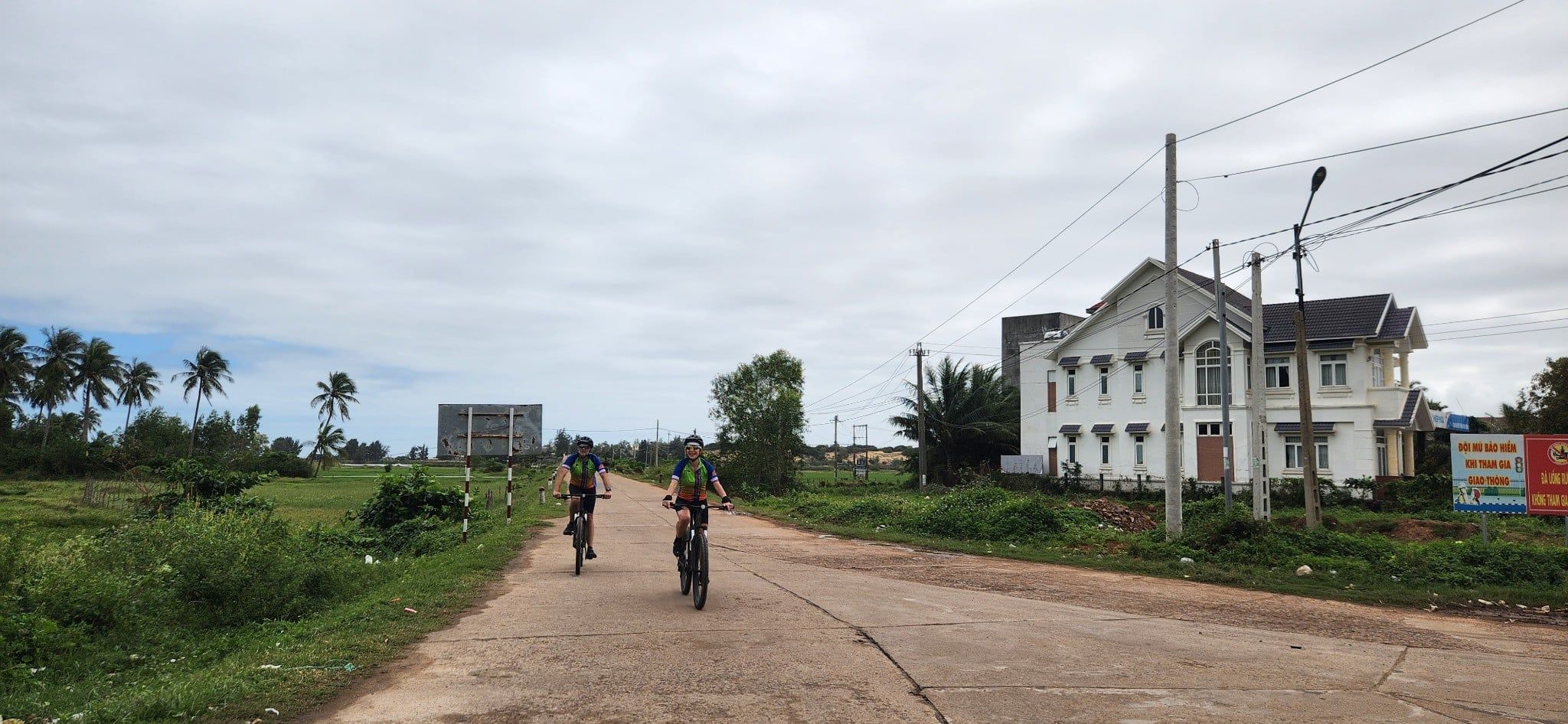 CYCLING FROM COAST TO HIGHLANDS ON VIETNAM’S OPEN ROADS