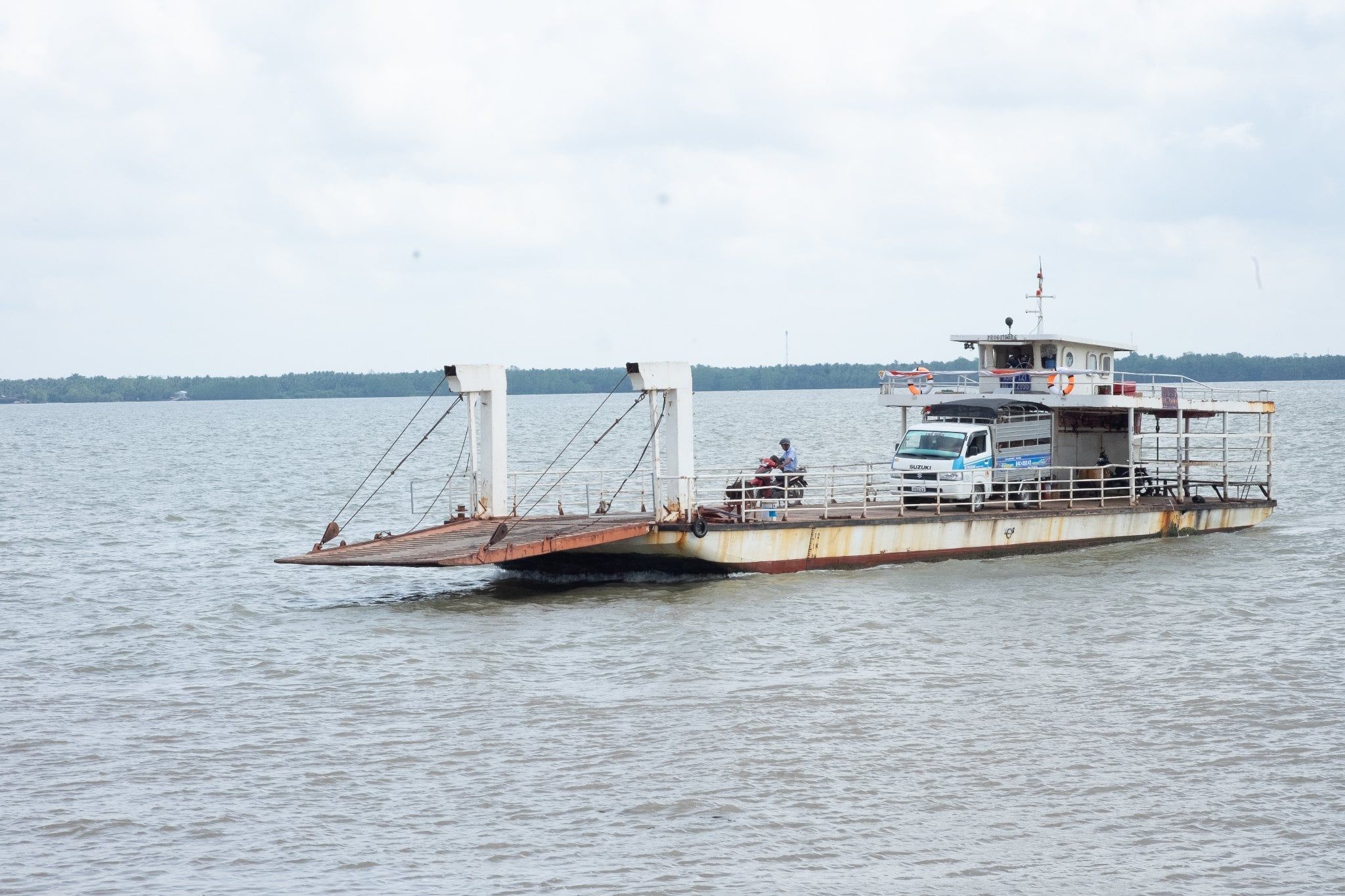 BEYOND THE PEDALS: A SLOW CYCLING JOURNEY THROUGH RIVERS, FIELDS, AND HUMAN STORIES