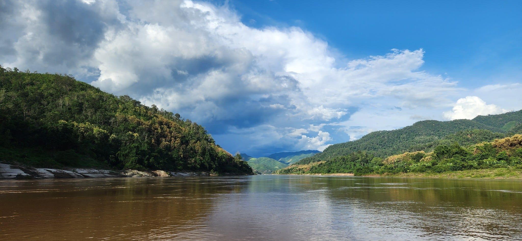 BICYCLE TOUR FROM BANGKOK TO VIETNAM BY RIVER