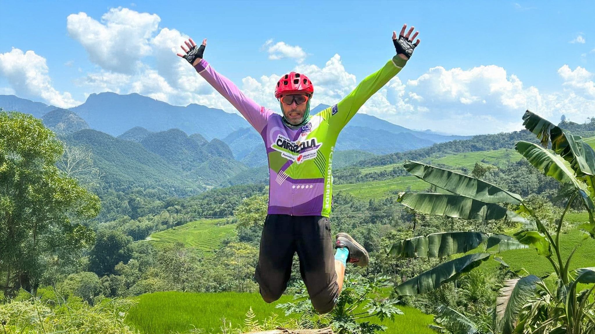 CYCLING THROUGH THE MOUNTAINS OF NORTHERN VIETNAM