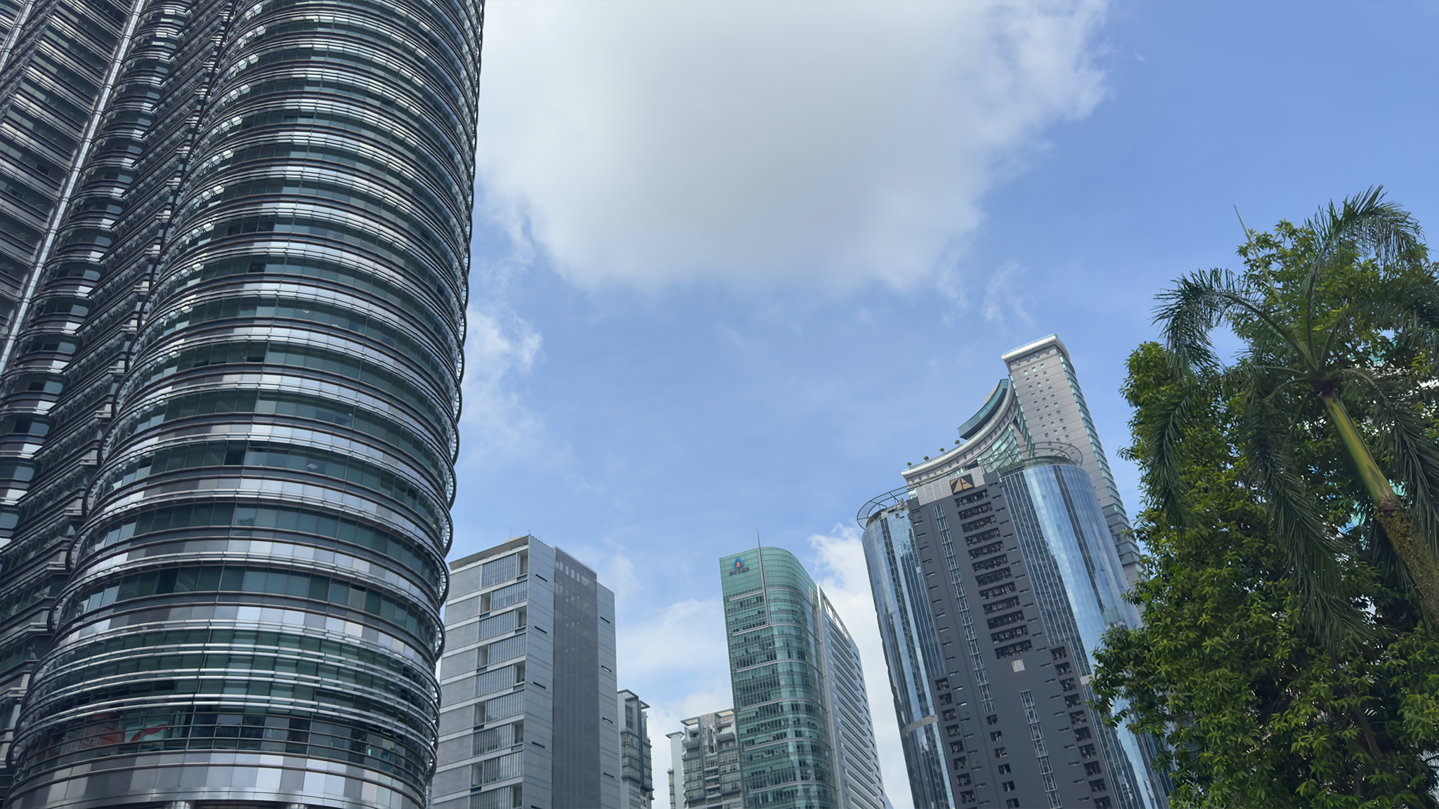 CYCLING FROM BANGKOK TO SINGAPORE: LONG-DISTANCE CYCLING IN SOUTHEAST ASIA