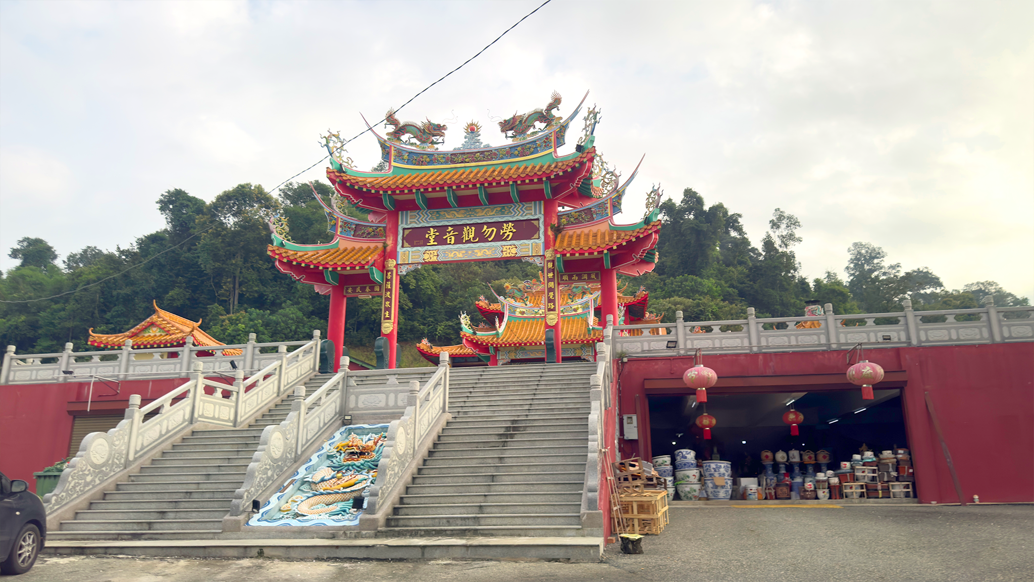 CYCLING FROM BANGKOK TO SINGAPORE: LONG-DISTANCE CYCLING IN SOUTHEAST ASIA