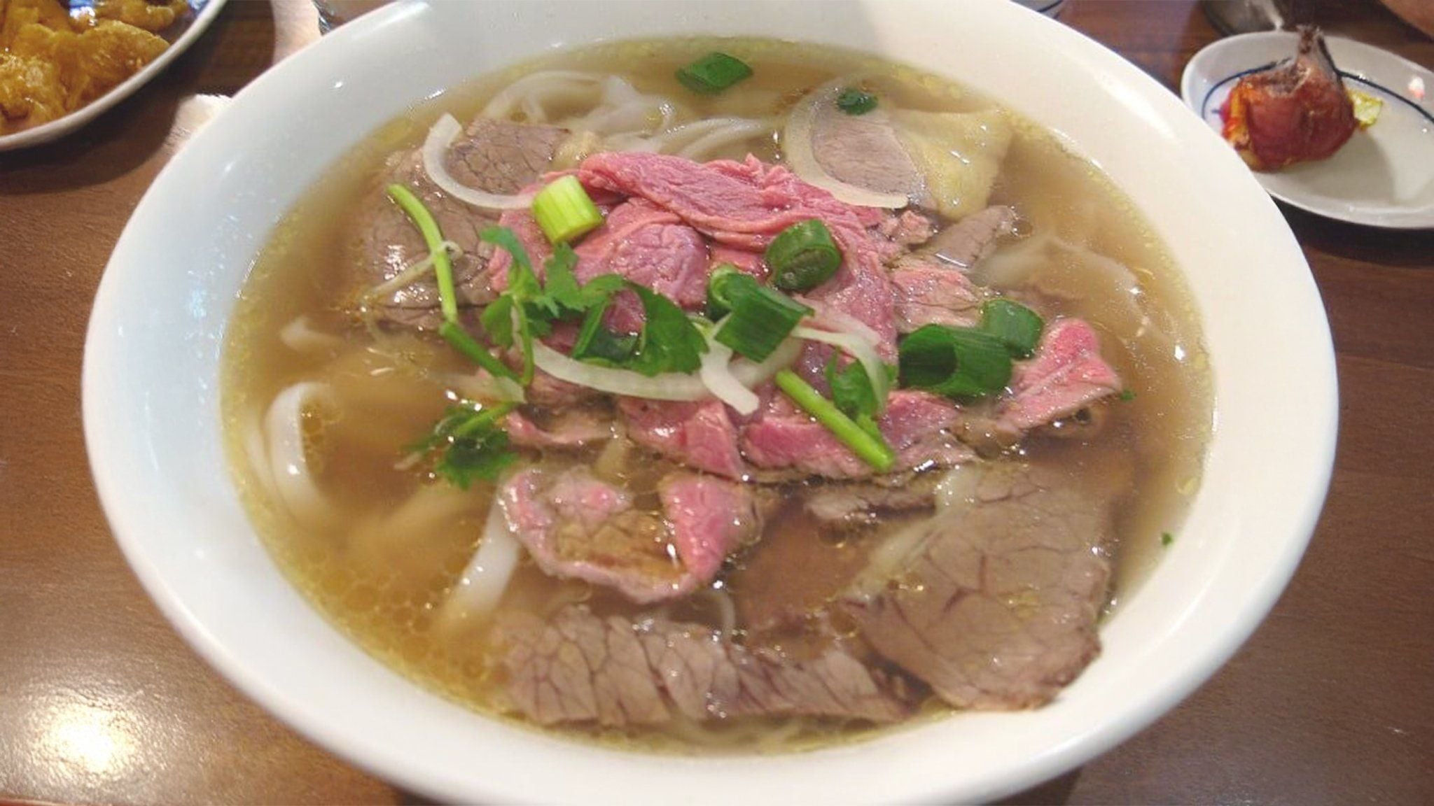 FROM PHO TO PHỞ CUỐN: BREAKFAST TRADITIONS IN HANOI’S OLD QUARTER