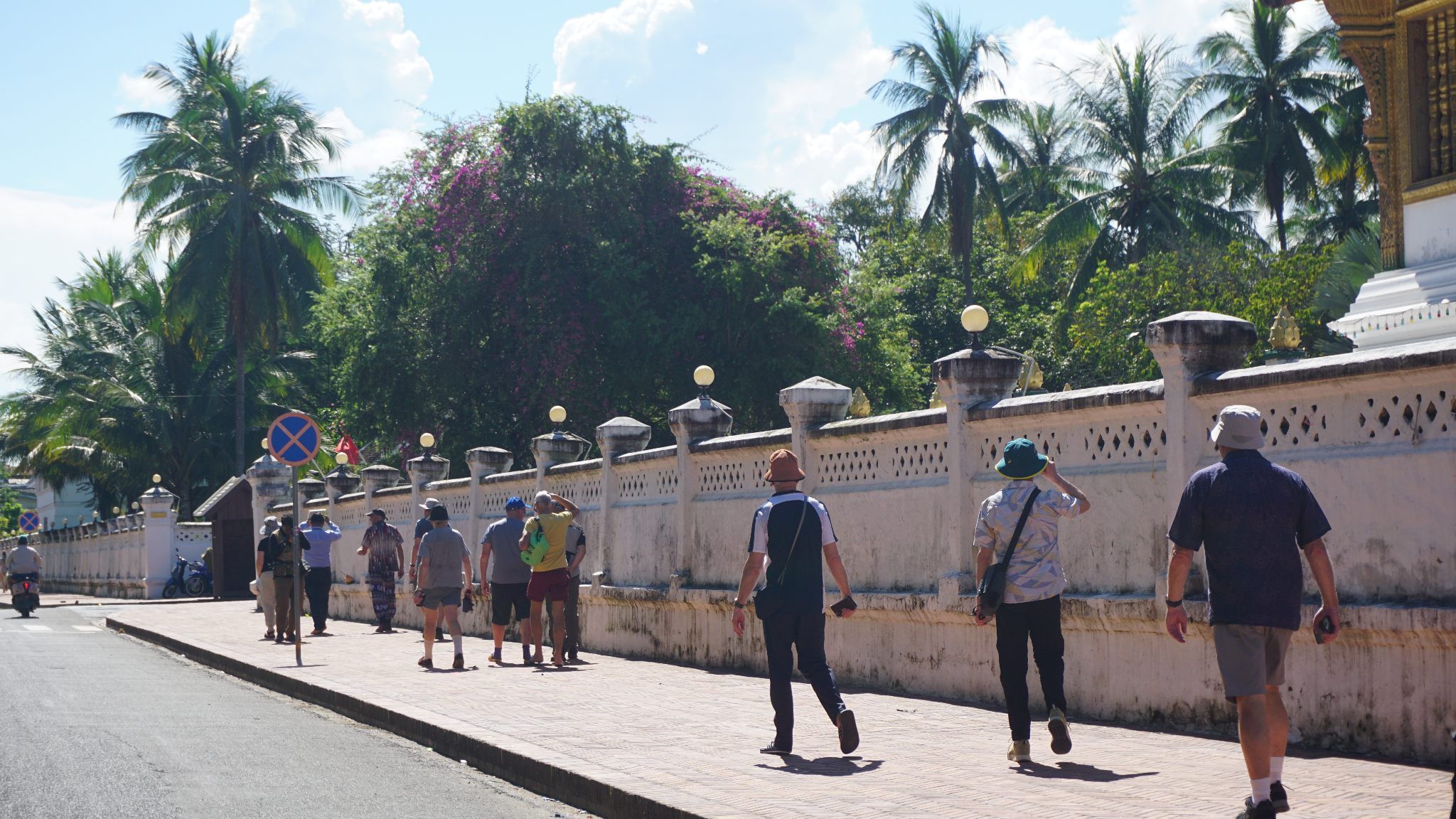 LAOS CYCLE SOUTH TO NORTH:&nbsp;&nbsp;DISCOVER MORE
