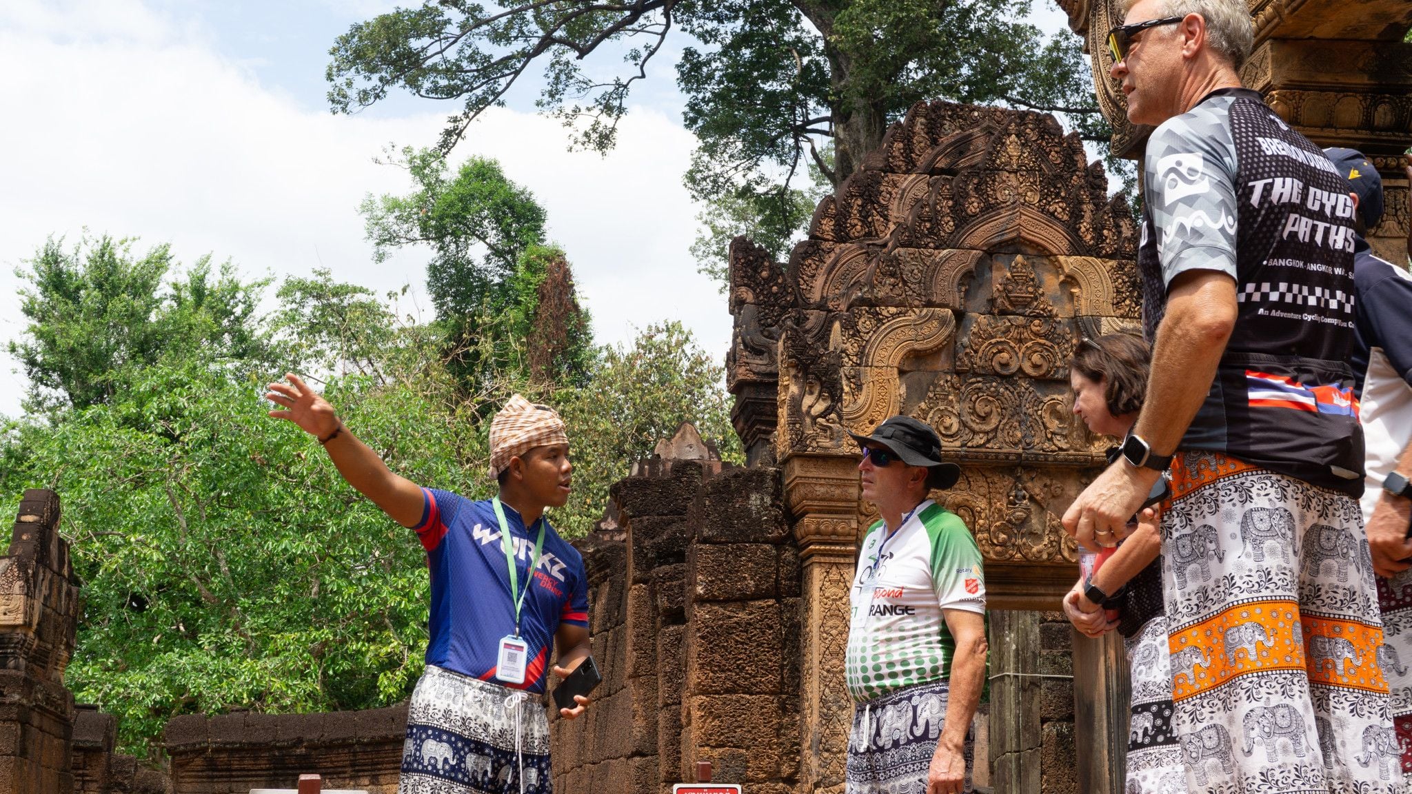 SOUTHEAST ASIA CYCLING FROM PAKSE TO SIEMREAP: TWO COUNTRIES, ONE RIVER