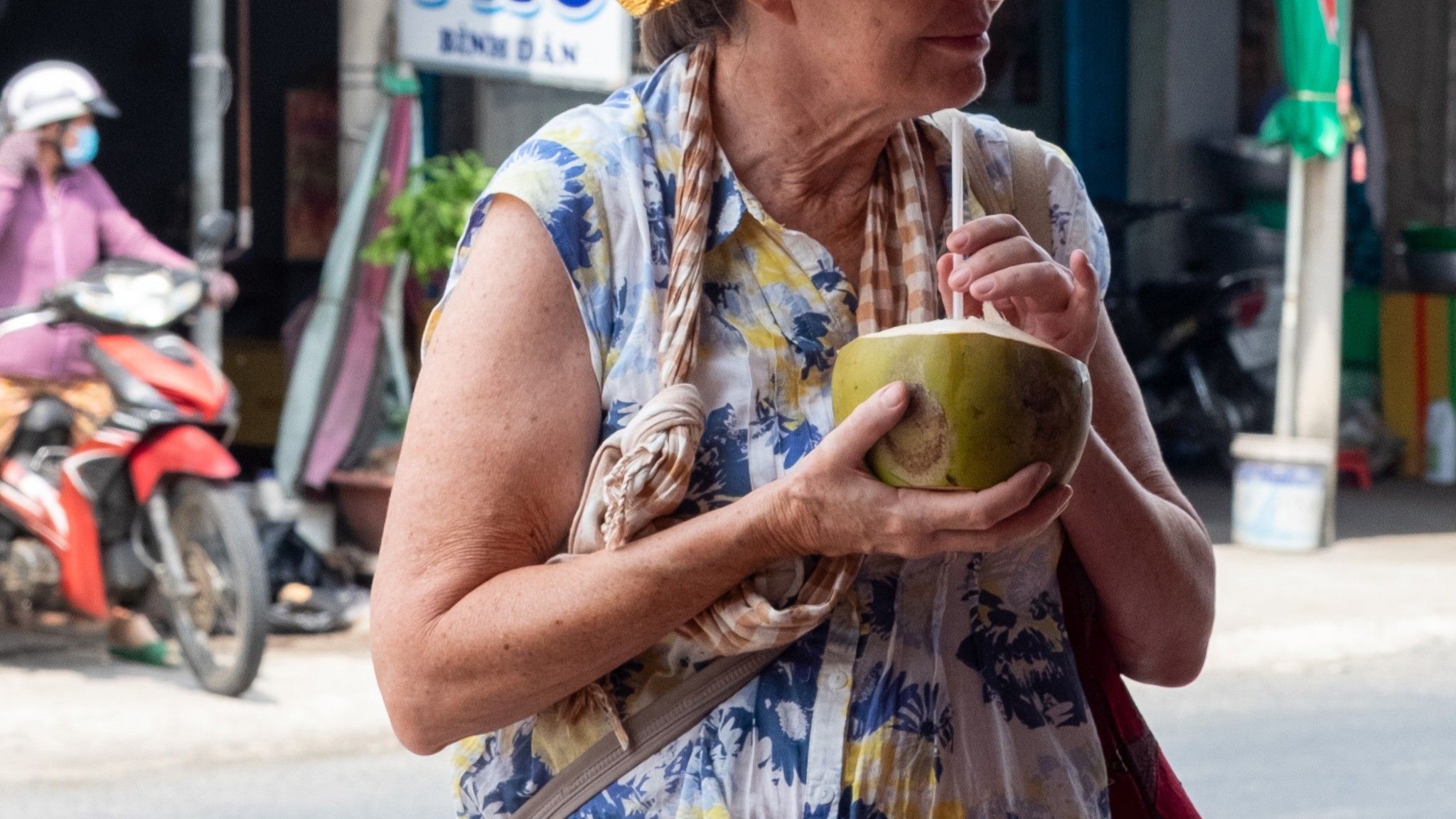 VILLAGE MARKETS AND MORNING MEALS: WHAT CYCLISTS EAT BEFORE THE RIDE