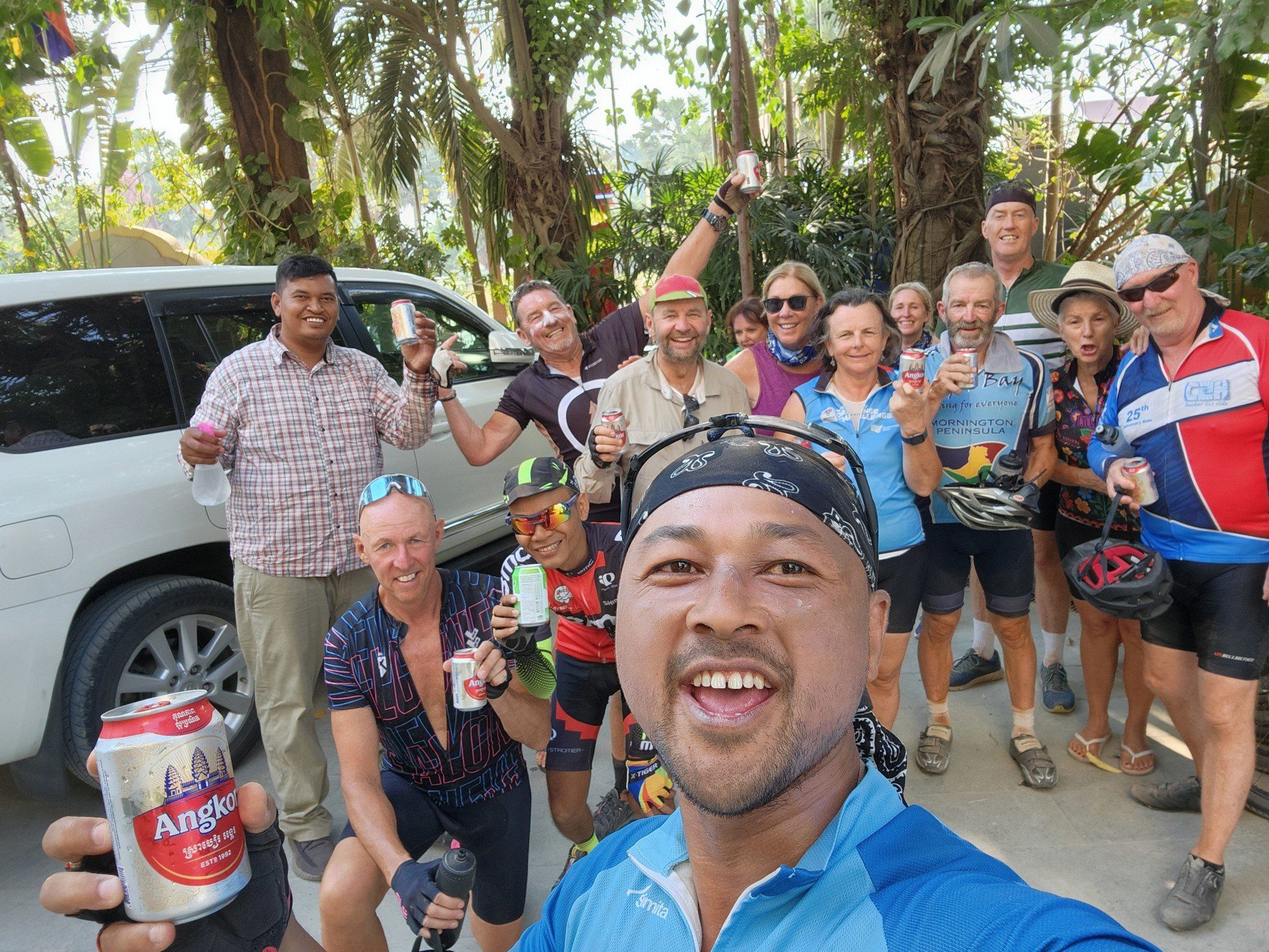 VILLAGE MARKETS AND MORNING MEALS: WHAT CYCLISTS EAT BEFORE THE RIDE