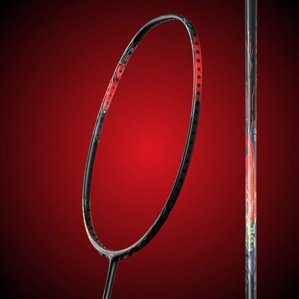 Thiết kế của vợt Lining vừa vặn giúp tăng khả năng bắt lưới và trợ lực tối đa