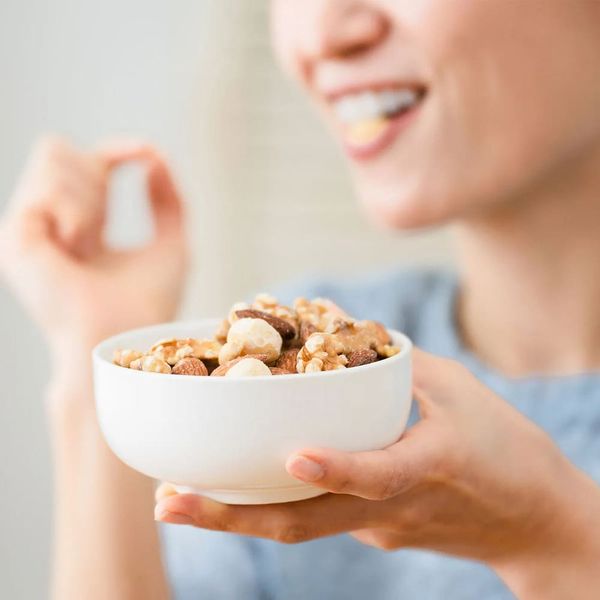 Ăn các loại hạt giảm mỡ bụng hiệu quả