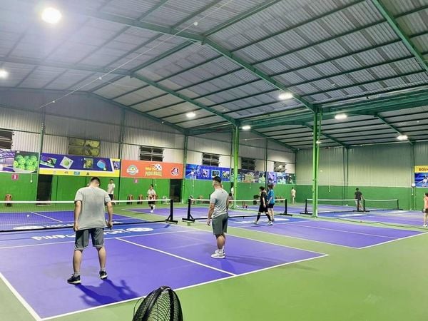 Giá thuê sân Pickleball Hồ Chí Minh dao động từ 160.000 - 260.000/giờ