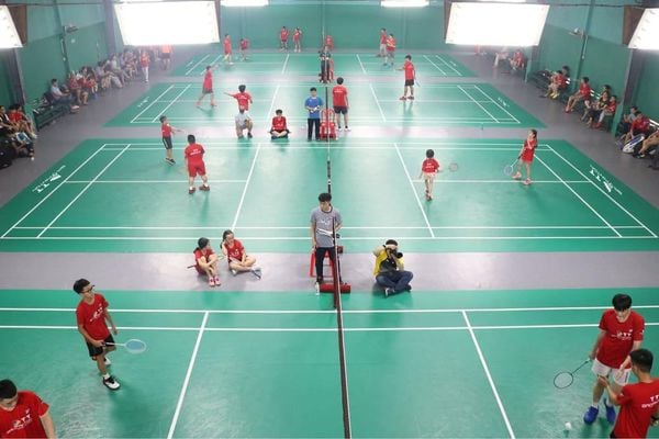 Sân cầu lông Kỳ Hòa là địa điểm quen thuộc của yêu cầu lông tại Quận 10