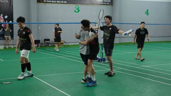 Tài trợ giải cầu lông Hai Chai Club