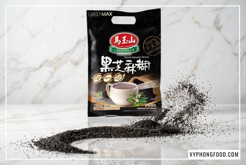 Hình ảnh hướng dẫn cách dùng bột mè đen cho mẹ bầu giúp bổ máu và lợi sữa với sản phẩm bột ngũ cốc mè đen Greenmax nhập khẩu chính ngạch từ Đài Loan.