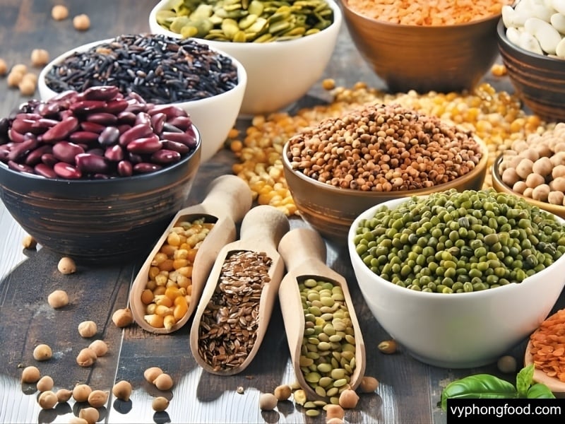 hình ảnh ngũ cốc nguyên chất 5 loại đậu greenmax đài loan gồm đậu đỏ, đậu xanh, đậu nành, đậu đen và đậu trắng, cung cấp protein, chất xơ và vitamin tự nhiên tốt cho sức khỏe, phù hợp cho bữa sáng lành mạnh