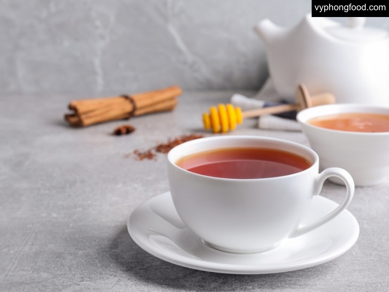 Discover South African Rooibos tea, a caffeine-free herbal tea from Cederberg, rich in antioxidants, with health benefits and natural sleep support.