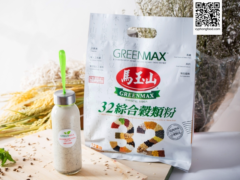 32 multi grains cereal no sugar added Greenmax Taiwan in a cup, showing sachets of sugar free multi grain powder made from non GMO whole grains for a healthy breakfast drink