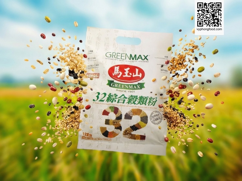 Con cái tặng ba mẹ gói bột ngũ cốc dinh dưỡng cho người già Greenmax giúp tăng cường sức khỏe.