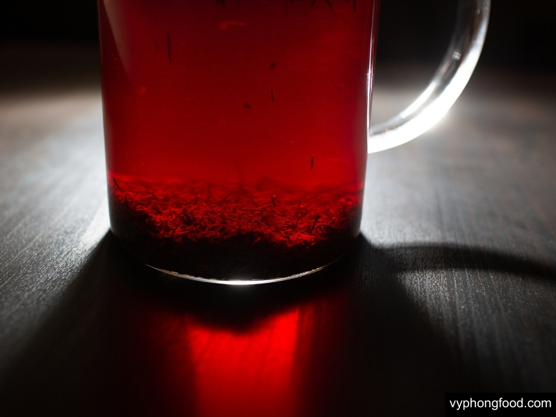 Experience the South African Rooibos harvest season in Cederberg, the only region where rooibos tea grows naturally, known for its herbal tea benefits and caffeine-free health properties.