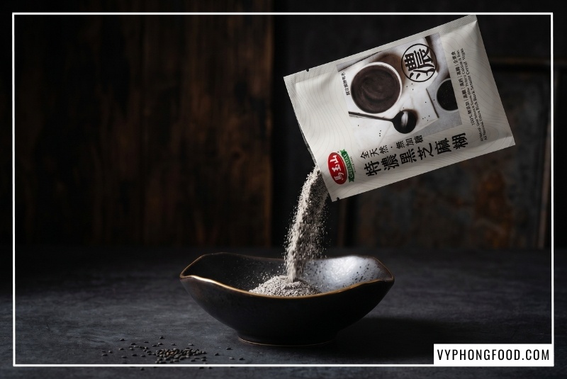 Hướng dẫn cách dùng bột mè đen lợi sữa cho phụ nữ sau sinh cùng bột ngũ cốc dinh dưỡng từ mè đen và các loại hạt Greenmax Đài Loan giúp sữa đặc sánh, thơm ngậy.