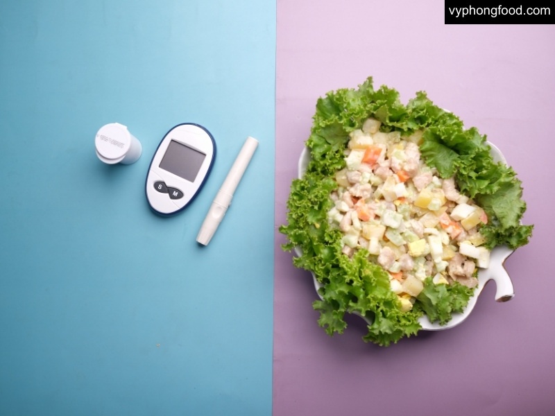 South African Rooibos tea, a caffeine free herbal tea rich in antioxidants, promoted as the golden drink for diabetics and overall health.