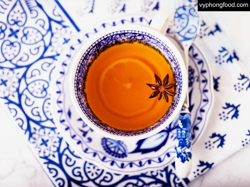 Assorted cups of South African Rooibos tea—some black, some with milk, hot and iced—showcasing a caffeine-free, antioxidant-rich herbal drink loved around the world for wellness and immune support.