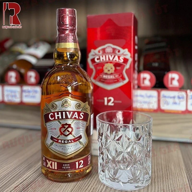 Chivas Regal 12 Year Old (Phiên bản tiêu chuẩn)