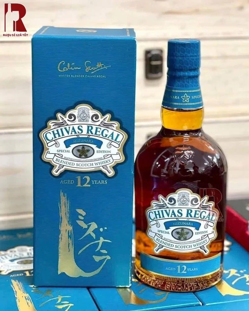 Chivas Regal Mizunara 12 Year Old (Chivas 12 Xanh)