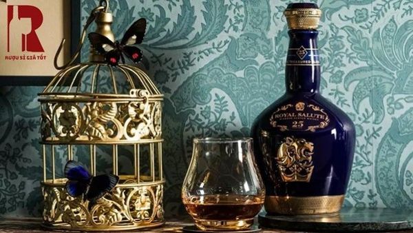 Chivas Royal Salute 25 & RAF Tornado Edition