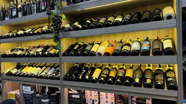 CỬA HÀNG RƯỢU BIA NHẬP KHẨU CHÍNH HÃNG UY TÍN CHẤT LƯỢNG HÀNG ĐẦU KHU VỰC HỒ CHÍ MINH