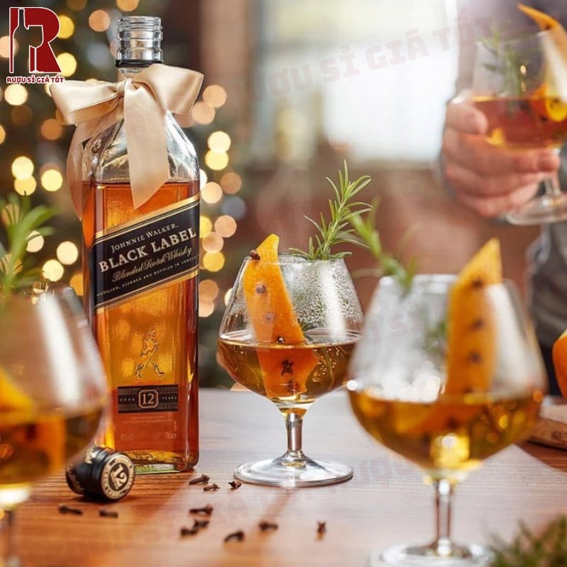 Rượu Ông Già Chống Gậy Johnnie Walker Black Label